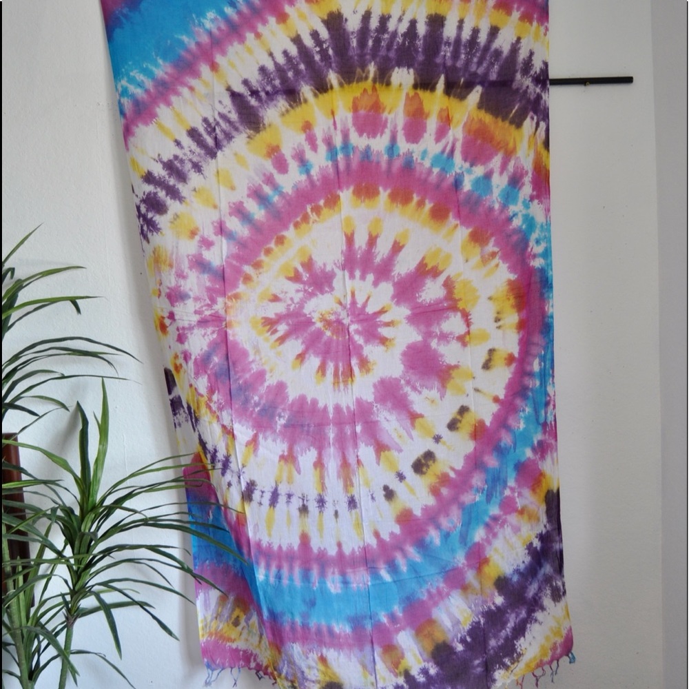 Sarong,tie Dyed sarong,scarf,wall hanging